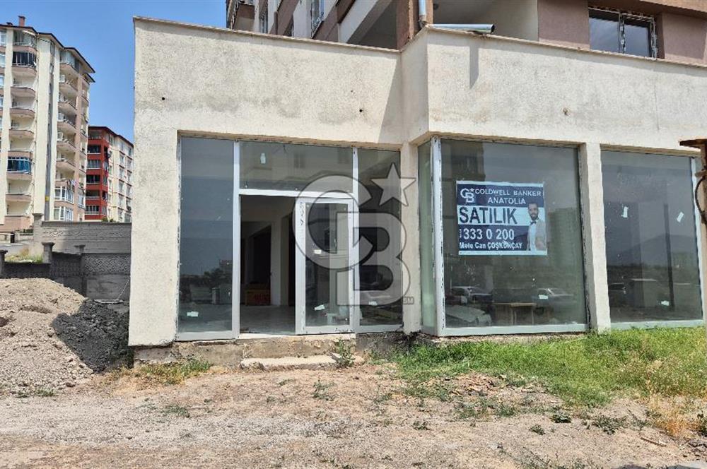 Şirintepe'de Geniş Ticari Dükkan | 250m²+Bodrum+Bahçe+Otopark