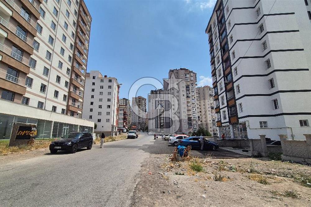 Şirintepe'de Geniş Ticari Dükkan | 250m²+Bodrum+Bahçe+Otopark