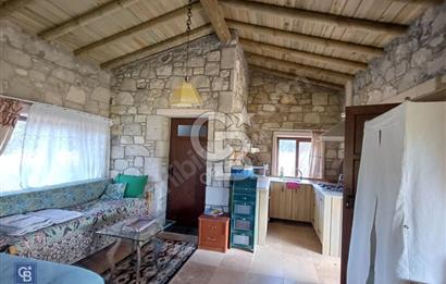 URLA'DA SATILIK ÇİFTLİK EVİ 