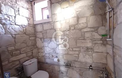 URLA'DA SATILIK ÇİFTLİK EVİ 