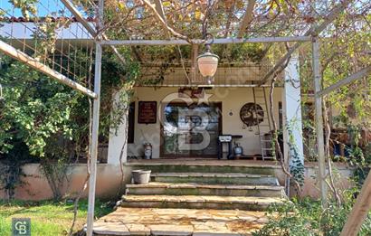 URLA'DA SATILIK ÇİFTLİK EVİ 