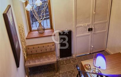 Beyoğlu Billur Sokak’ta 5 Katlı, 8 Odalı Satılık Otel