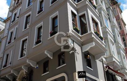 Beyoğlu Billur Sokak’ta 5 Katlı, 8 Odalı Satılık Otel