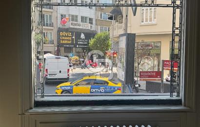 Tabela Değerli Teşvikiye Meydan da Bakımlı Yüksek Giriş Kat