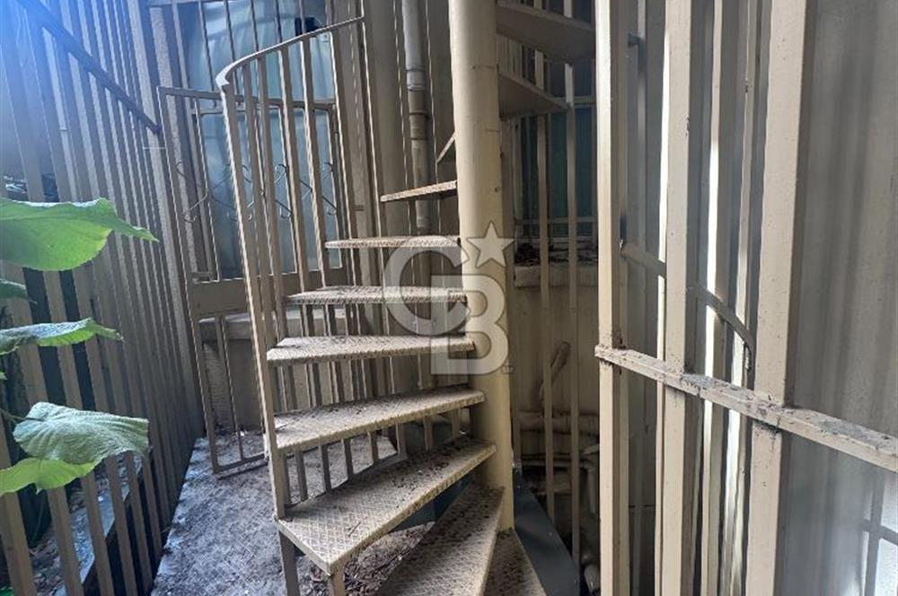 Tabela Değerli Teşvikiye Meydan da Bakımlı Yüksek Giriş Kat