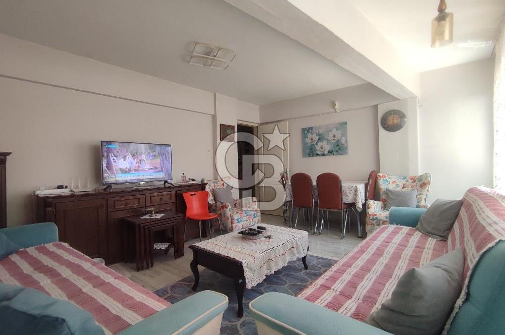 Ayvalık 150 Evler Mahallesi'nde Merkezi Konumda Satılık 3+1 Daire 