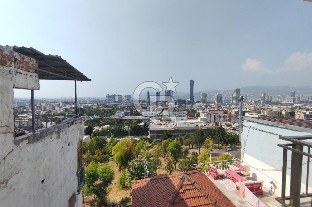 DENİZ VE GÖKDELEN MANZARALI ÖNÜ AÇIK SATILIK DAİRE
