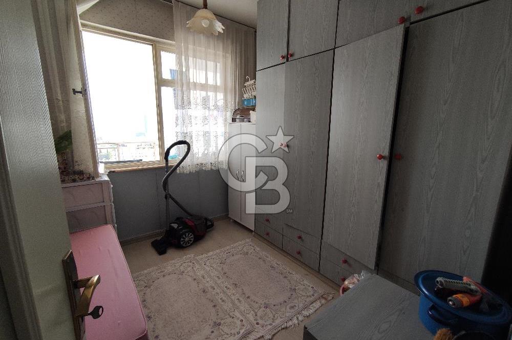 DENİZ VE GÖKDELEN MANZARALI ÖNÜ AÇIK SATILIK DAİRE