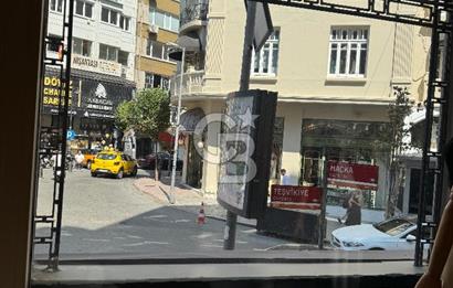 Tabela Değerli Teşvikiye Meydan da Bakımlı Yüksek Giriş Kat