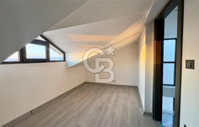 Dikili Salihleraltında Satılık 5+1 Müstakil Fırsat Villa!