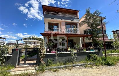 BALIKESİR EDREMİT ÇAMLIBEL'DE 5+1 SATILIK VİLLA