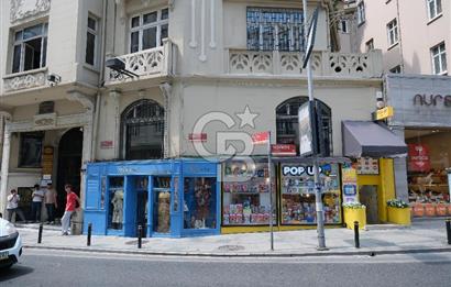 Tabela Değerli Teşvikiye Meydan da Bakımlı Yüksek Giriş Kat