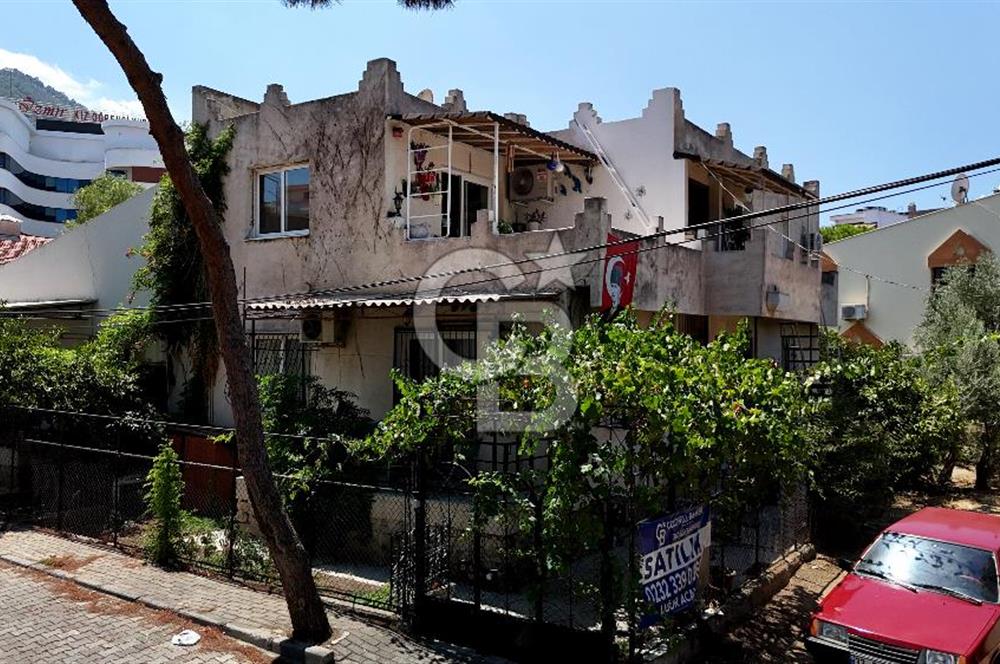 İŞ BANKASI VİLLALARINDA KÖŞE PARSEL SATILIK VİLLA