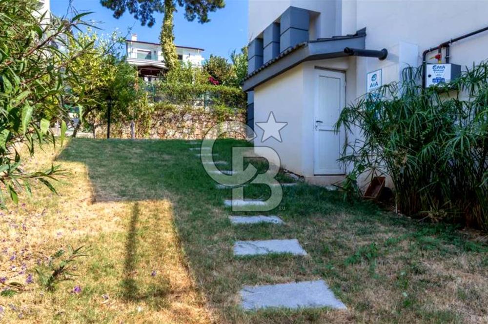 URLA KALABAK ÇAMLIBEL SİTESİ'NDE DOĞAYLA İÇ İÇE 4+2 VİLLA