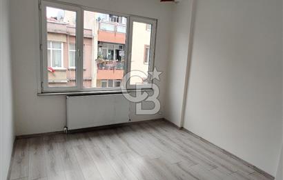 Şişli Kurtuluş Caddesi - Şahin Sokakta Satılık 2+1 Köşe Daire
