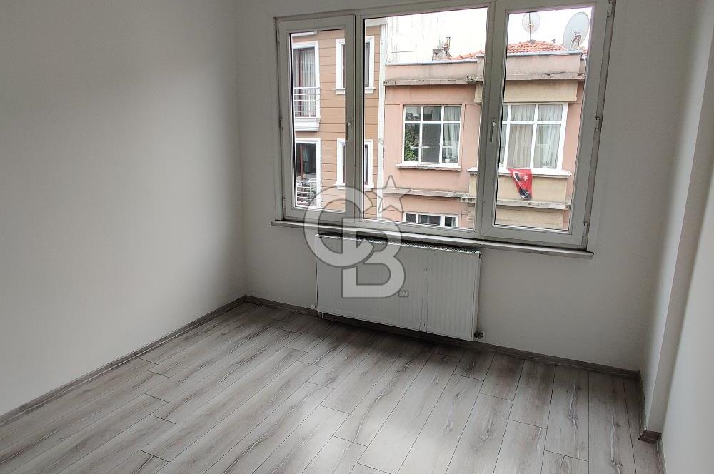 Şişli Kurtuluş Caddesi - Şahin Sokakta Satılık 2+1 Köşe Daire