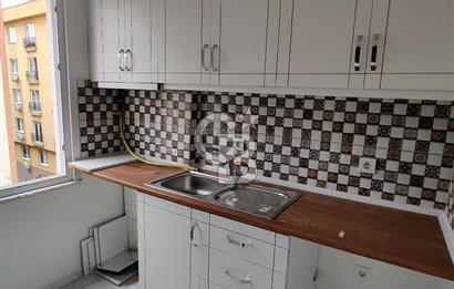 Şişli Kurtuluş Caddesi - Şahin Sokakta Satılık 2+1 Köşe Daire