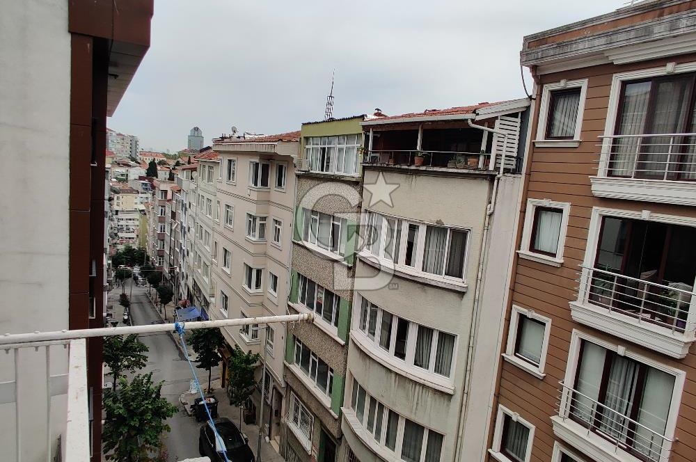 Şişli Kurtuluş Caddesi - Şahin Sokakta Satılık 2+1 Köşe Daire