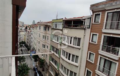 Şişli Kurtuluş Caddesi - Şahin Sokakta Satılık 2+1 Köşe Daire