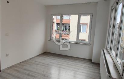 Şişli Kurtuluş Caddesi - Şahin Sokakta Satılık 2+1 Köşe Daire