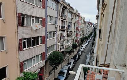 Şişli Kurtuluş Caddesi - Şahin Sokakta Satılık 2+1 Köşe Daire