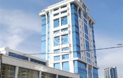ÇUKURAMBAR'DA İŞ MERKEZİNDE SATILIK 3 KATLI KİRACILI DÜKKAN
