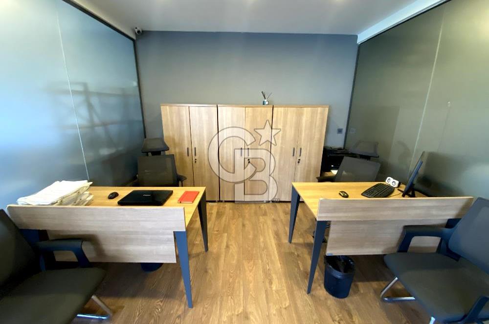Hadımköy Yolu Caddesine Cephe İş Merkezinde Satılık Ofis