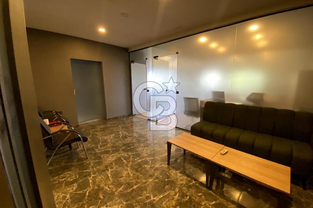 Hadımköy Yolu Caddesine Cephe İş Merkezinde Satılık Ofis