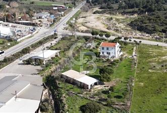 İzmir Foça Ilıpınar’da 4.658 m² Arsa İçinde 5+1 Müstakil Villa