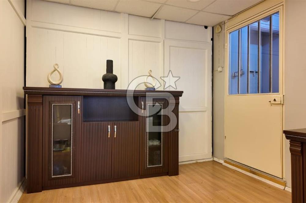 İzmir Mimar Kemalettin Moda Merkezinde Devren Kiralık Gelinlik Mağazası