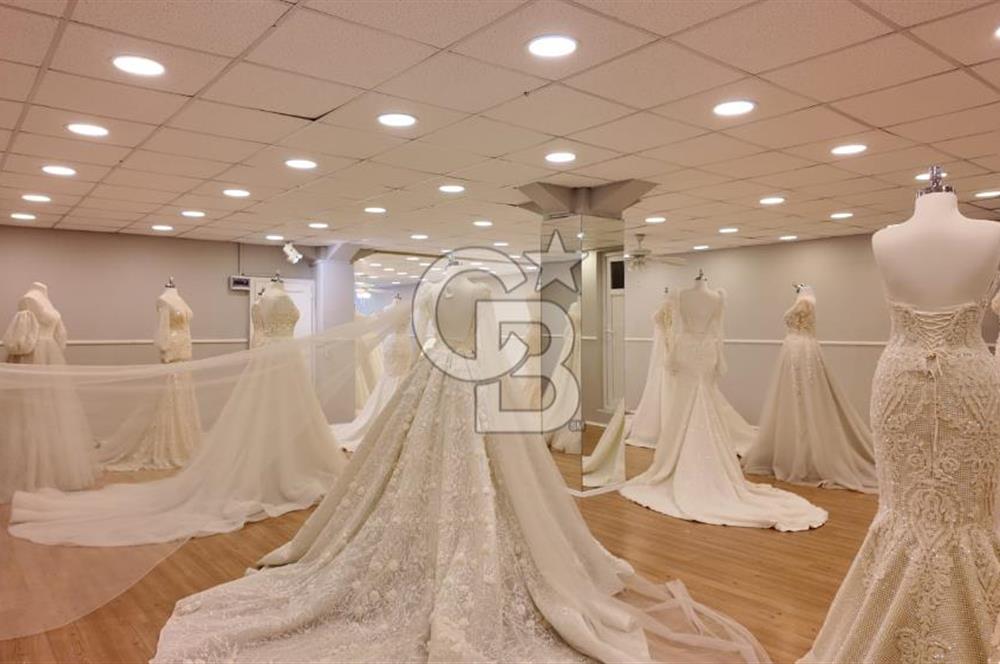 İzmir Mimar Kemalettin Moda Merkezinde Devren Kiralık Gelinlik Mağazası