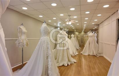 İzmir Mimar Kemalettin Moda Merkezinde Devren Kiralık Gelinlik Mağazası