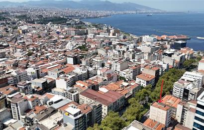 İzmir Mimar Kemalettin Moda Merkezinde Devren Kiralık Gelinlik Mağazası