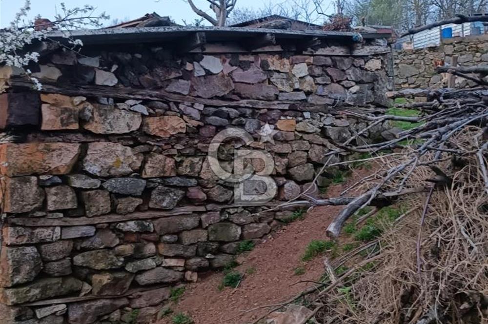 ÇANAKKALE ÇAN YAYKIN KÖYÜNDE SATILIK 40 M2 KARGİR SAMANLIK ,ARSA