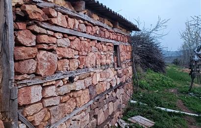 ÇANAKKALE ÇAN YAYKIN KÖYÜNDE SATILIK 40 M2 KARGİR SAMANLIK ,ARSA