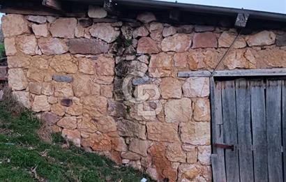 ÇANAKKALE ÇAN YAYKIN KÖYÜNDE SATILIK 40 M2 KARGİR SAMANLIK ,ARSA