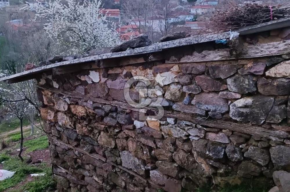 ÇANAKKALE ÇAN YAYKIN KÖYÜNDE SATILIK 40 M2 KARGİR SAMANLIK ,ARSA