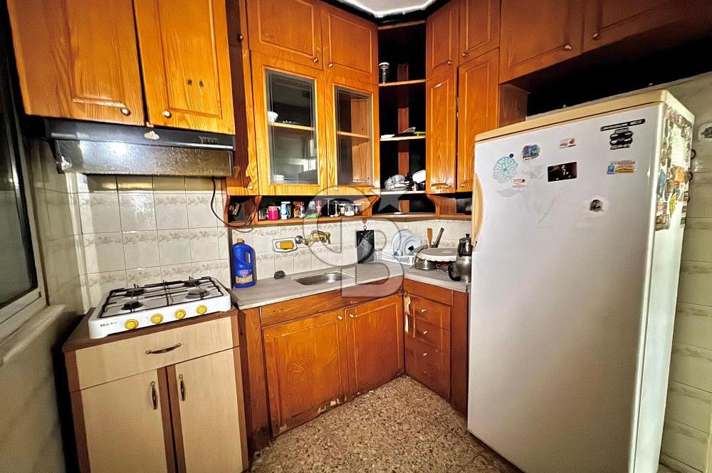 İzmir Buca'da Ana Cadde Üzeri Satılık Daire