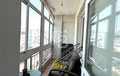 İzmir Buca'da Ana Cadde Üzeri Satılık Daire