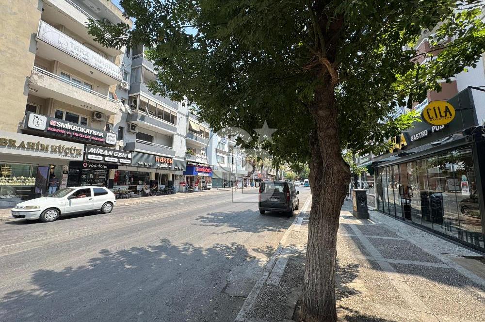 İzmir Buca'da Ana Cadde Üzeri Satılık Daire
