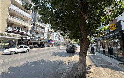 İzmir Buca'da Ana Cadde Üzeri Satılık Daire