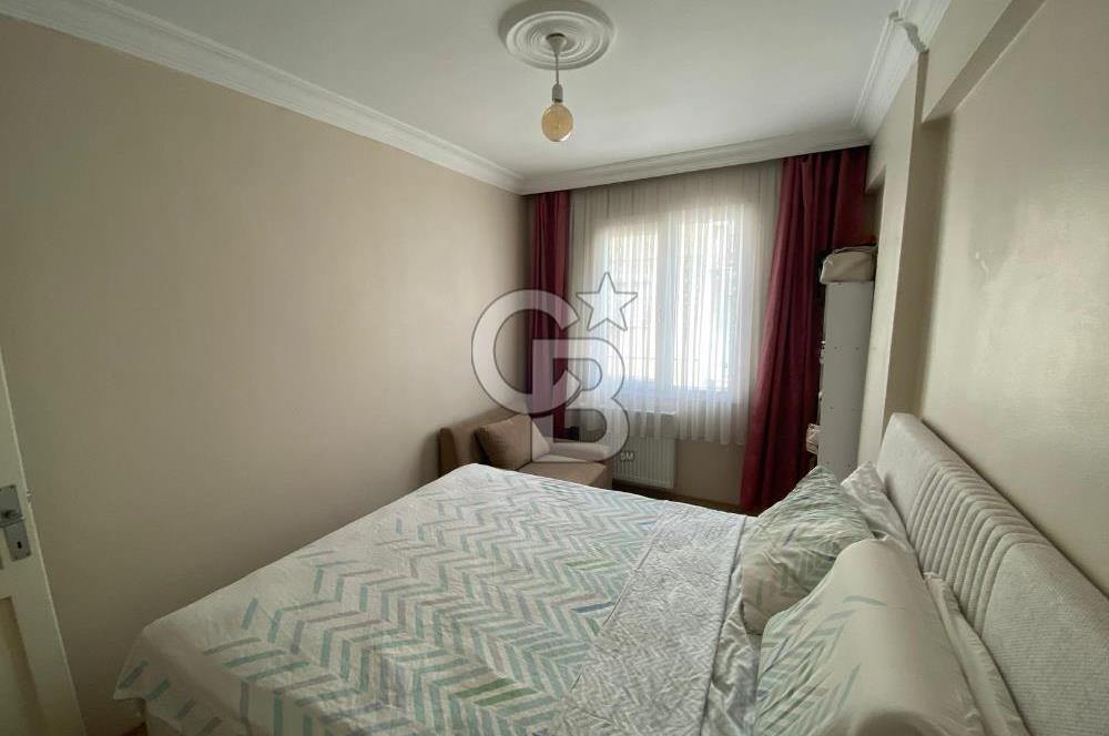 BORNOVA MERKEZ PAZAR YERİ SOKAĞINDA SATILIK 2+1 DAİRE