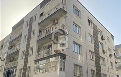 BORNOVA MERKEZ PAZAR YERİ SOKAĞINDA SATILIK 2+1 DAİRE