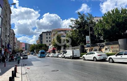 Ümraniye Alemdağ Caddesi'nde 3+1 Kiralık Daire