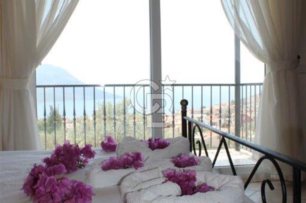 CB GİZ'den Kalkan'ın kalbinde iki adet 5+1 ikiz villa