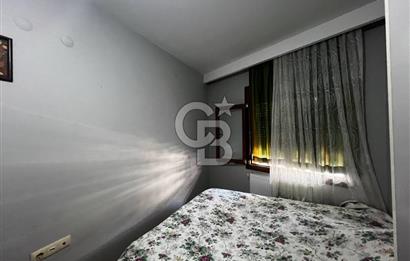 KARŞIYAKA ÖRNEKKÖY DE KÖŞE BİNA CADDEÜSTÜ KAPALI MUTFAK SATILIK DAİRE 
