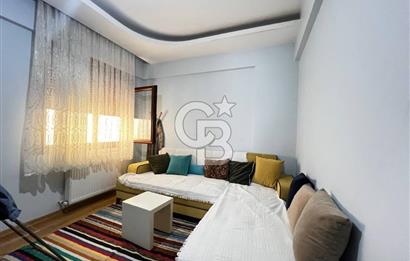 KARŞIYAKA ÖRNEKKÖY DE KÖŞE BİNA CADDEÜSTÜ KAPALI MUTFAK SATILIK DAİRE 
