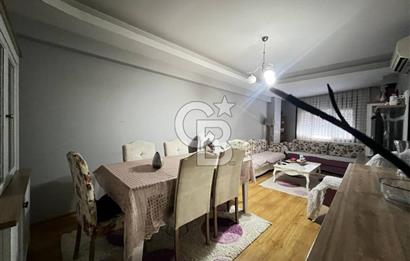 KARŞIYAKA ÖRNEKKÖY DE KÖŞE BİNA CADDEÜSTÜ KAPALI MUTFAK SATILIK DAİRE 