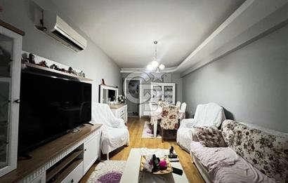 KARŞIYAKA ÖRNEKKÖY DE KÖŞE BİNA CADDEÜSTÜ KAPALI MUTFAK SATILIK DAİRE 