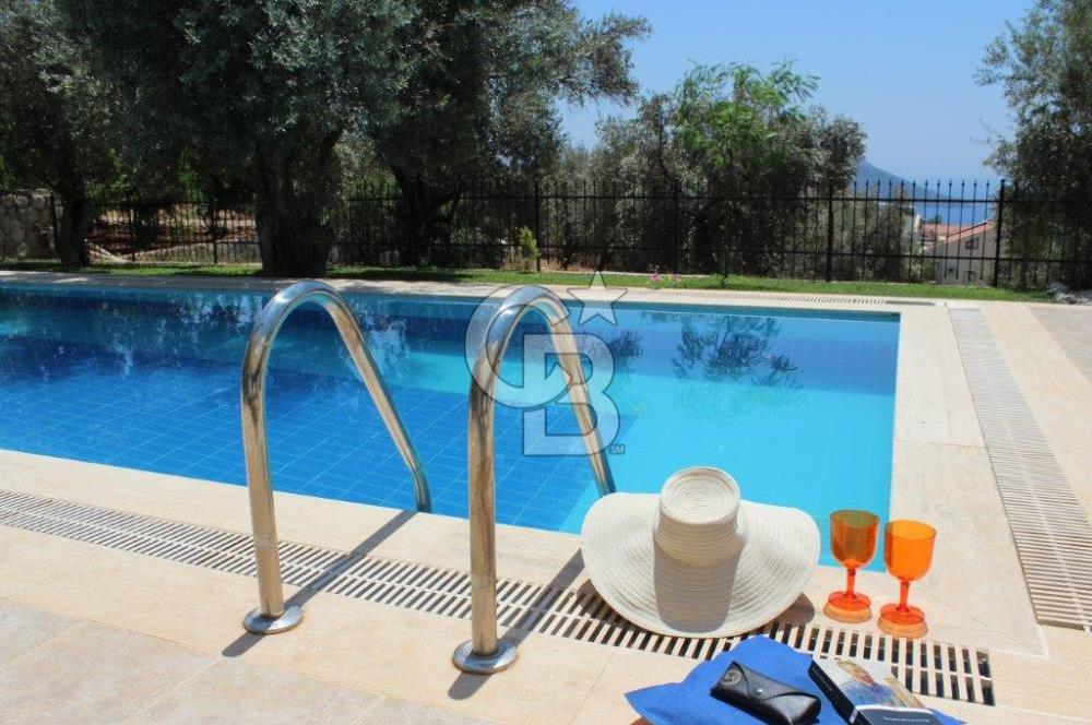 CB GİZ'den Kalkan'ın kalbinde iki adet 5+1 ikiz villa